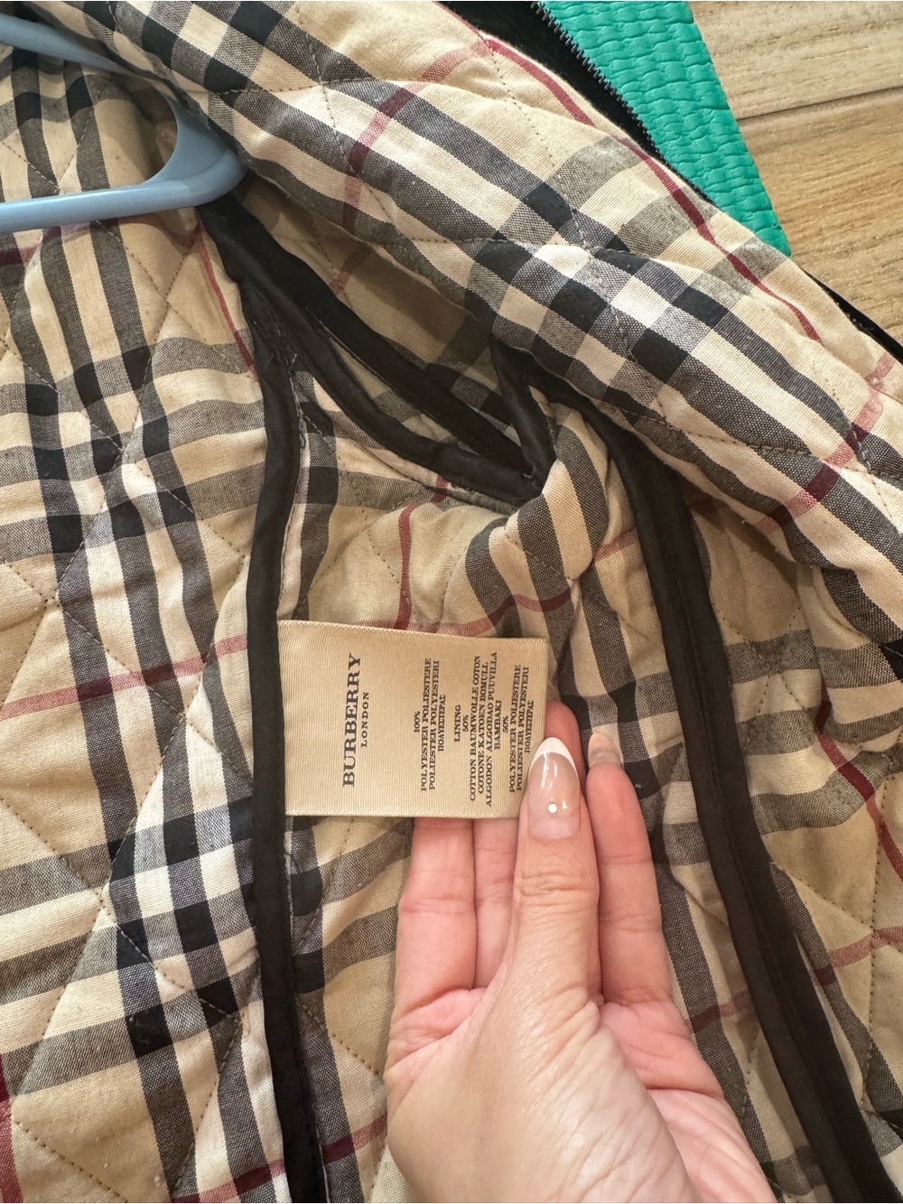 Burberry Beige and Black Check Quilted Jacket - Picture 4 of 8